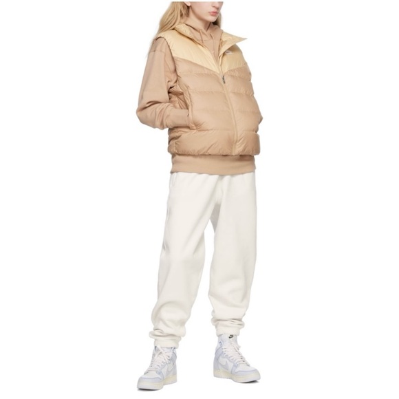 NWT Nike Tan Sportswear Therma-Fit Windrunner Down Quilted Vest | Size Small - Picture 2 of 5